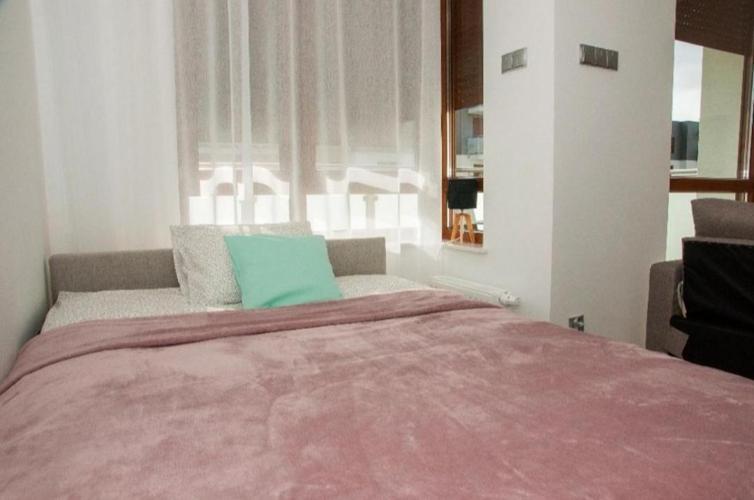 Apartament Na Piernikowym Z Miejscem Postojowym Thorn Exterior foto